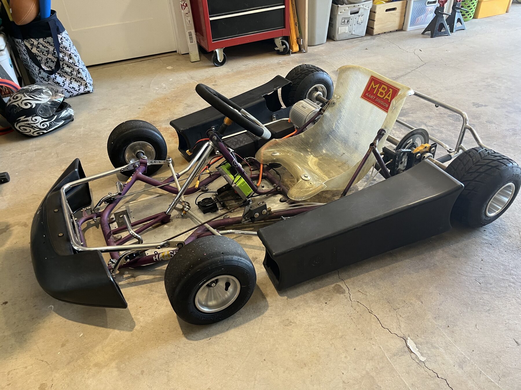 Electric kart, side
